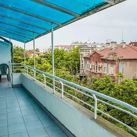 アパート Spacious & Sunny Maisonette With Terrace Near Centre By Flаt Manаger