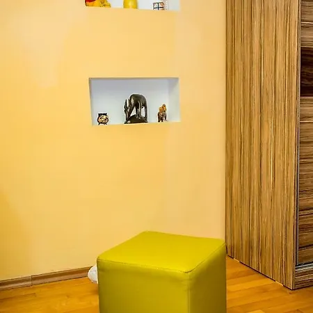 Spacious & Sunny Maisonette With Terrace Near Centre By Flаt Manаger アパート